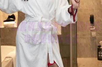 秀人网 – 优酱裤里丝献给拍照技巧：每一步都是微妙悬念