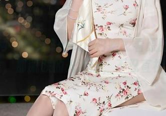 秀人网 – 娜露Selena白嫩，看原图的时候，那肌肤的光泽感，不忍直视！