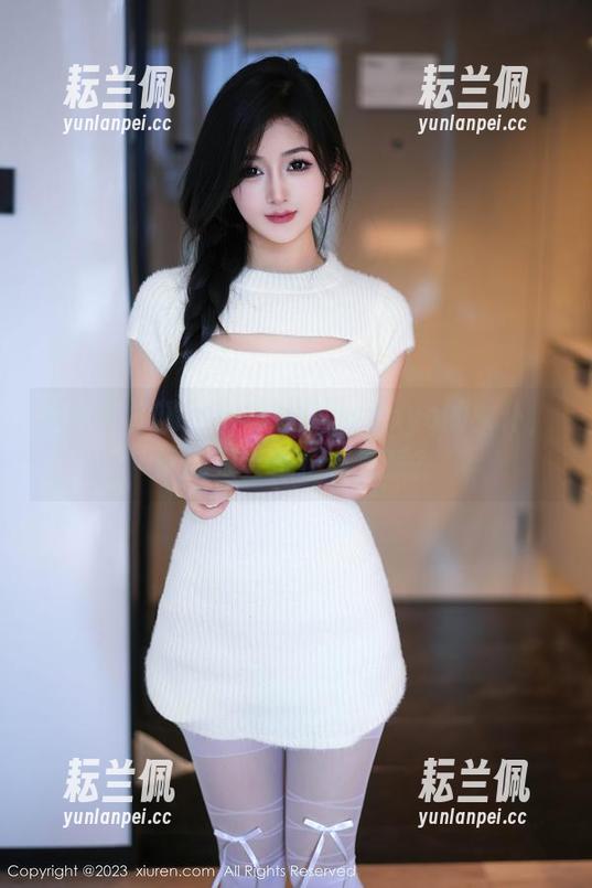 秀人网 - 精选！悠悠酱yoyoyo的女仆，谁说只会侍奉有气质？