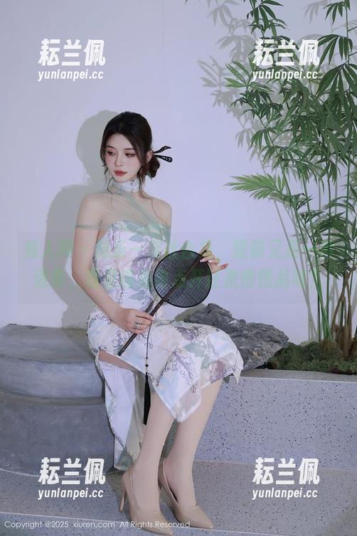 秀人网 - 林乐一灰丝合集，眼前又是一片迷雾，我是该急着点开还是慢慢品味？