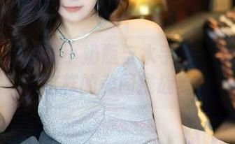 秀人网 – 柚柚小奶瓶与水手服：谁能抵挡这样的美图挑战？