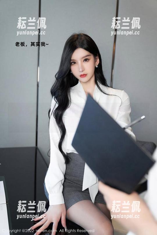 秀人网 - 王曼柔的网袜美学：原图揭晓，她是这么玩儿的