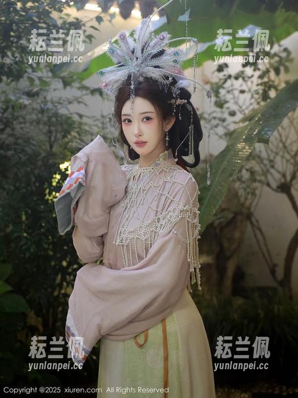 秀人网 - 水手服，也能穿出校园风，白琮瑗就是这么任性！