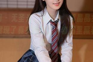 秀人网 – 无圣光、无压力，邹晶晶女王的自拍展现了真实的自己，套图里藏着小俏皮。