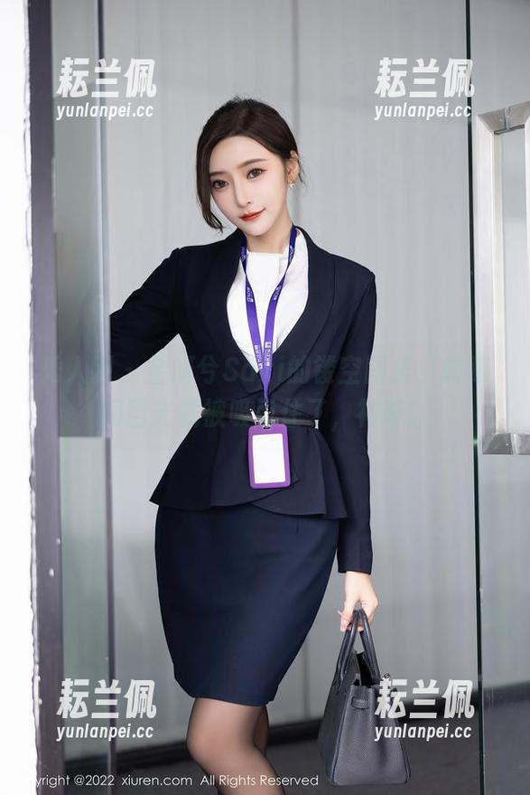 秀人网 - 金妍兮Saki的镂空图集，转眼间目光就被吸引住了，神奇。