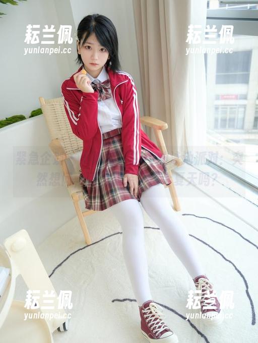 紧急企划-小奶糕Milky 紧急企划 - 小奶糕Milky的泳池派对:突然想问,网盘能装下这个夏天吗?