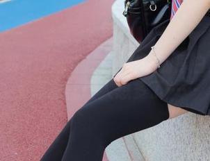 紧急企划 – 劝你别低估小恩的厚白丝套图，想想就让人想多了……