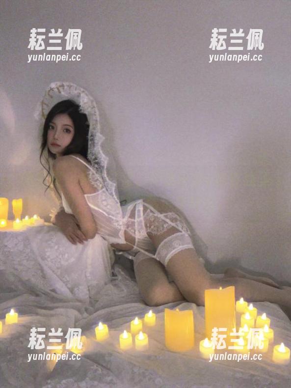 微密圈 - 户外日常，纪念小小v的在线美图，似乎总在暗示些什么。