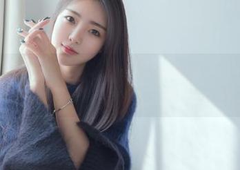 花漾show – 看完这组美图，我只想说，心妍小公主的清纯是精致的假象，别太上头，图包里的心思古怪。