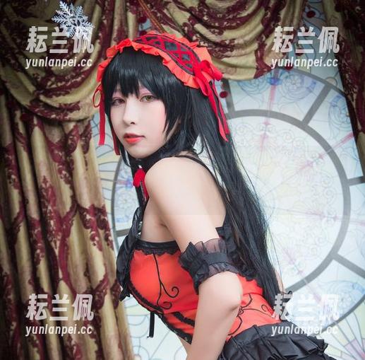 丰富多彩的和服资源：雯粥粥i的造型变化，让我忍不住点三十个喜欢！