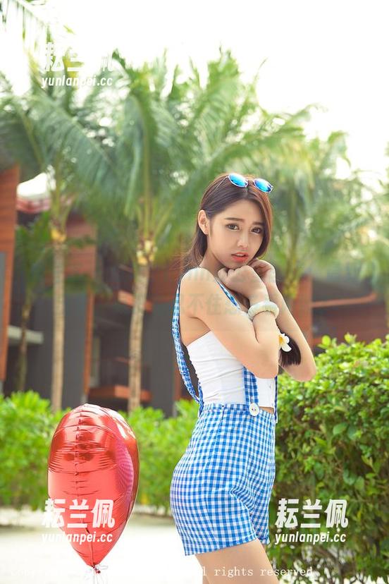 青豆客-刘奕宁Lynn 青豆客 - 刘奕宁Lynn办公室图库:最新出炉,有没有忍不住想多看两眼?