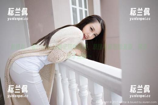 魅妍社 - 看！Olivia童安琪的礼服，原图与精选的差别，似乎少了点啥…