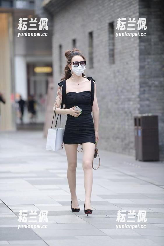 魔镜街拍 - 寒风中的肉丝美人婷婷，图集和资源你一定想一网打尽！