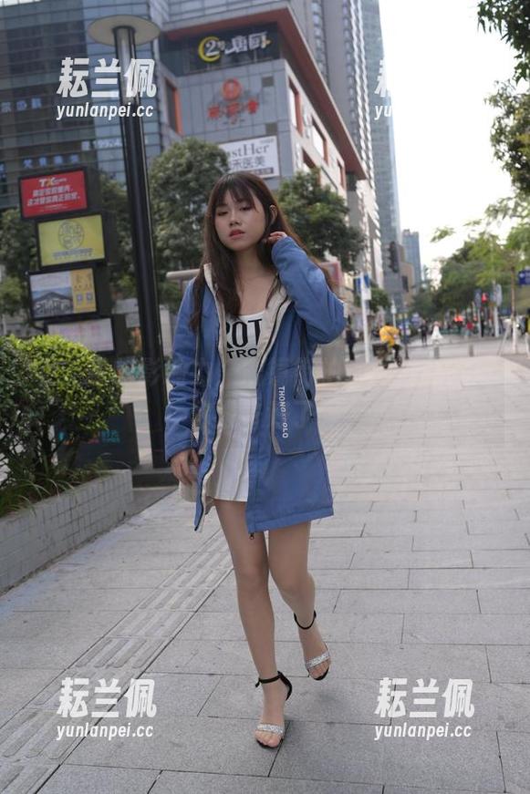 女上司的影响力，魔镜街拍资源合集来啦！你准备好了吗？