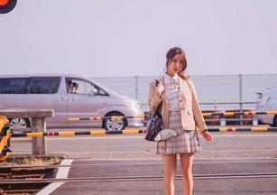黑川的海岛写真集：绿色连衣裙比海浪还要震撼！